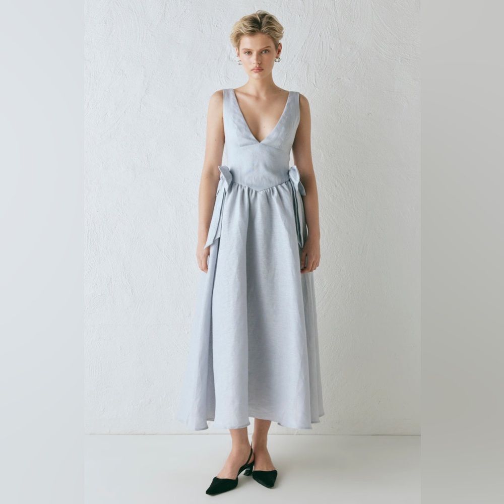 VRG GRL Daphne Linen Midi Dress - Powder